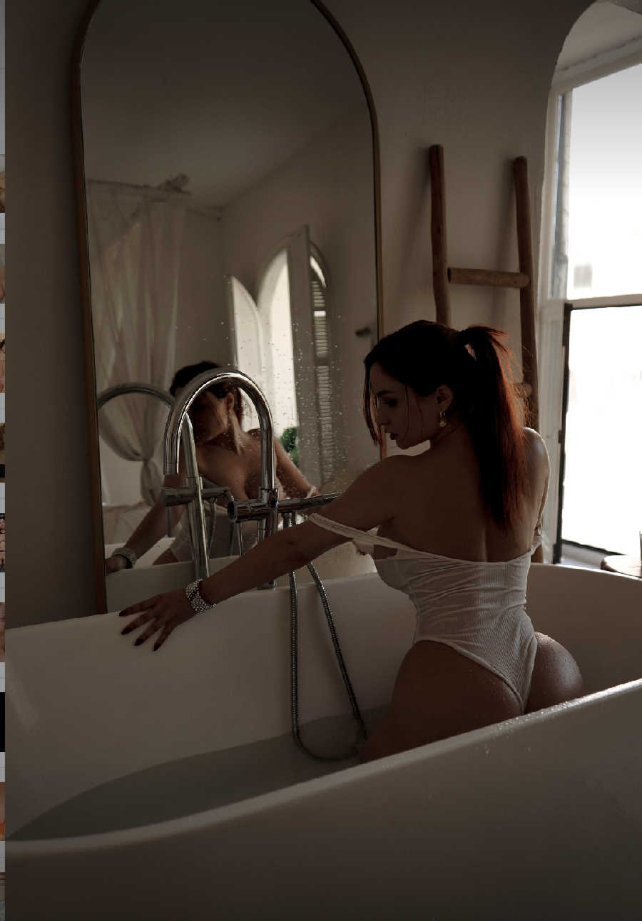 A playful frame from Miranda Faith nude — online in Shubra el Heima