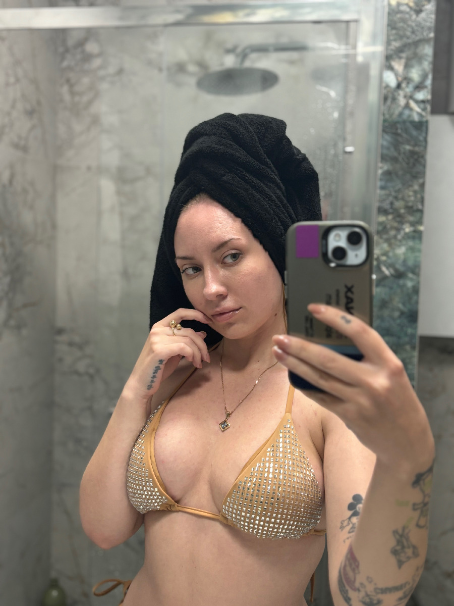 Nude girl KateV in Shubra el Heima