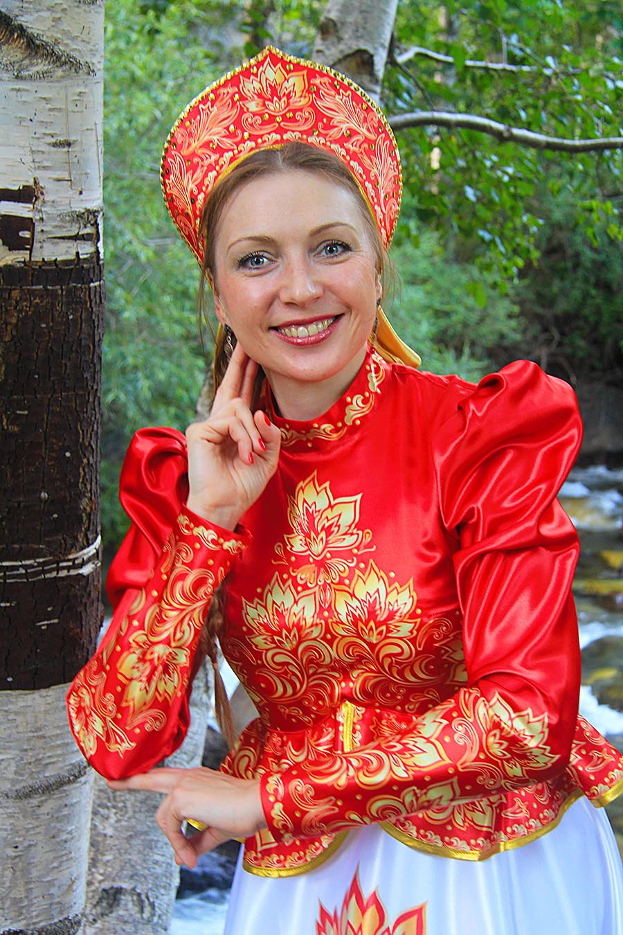 Women in Slavic costumes in Shubra el Heima