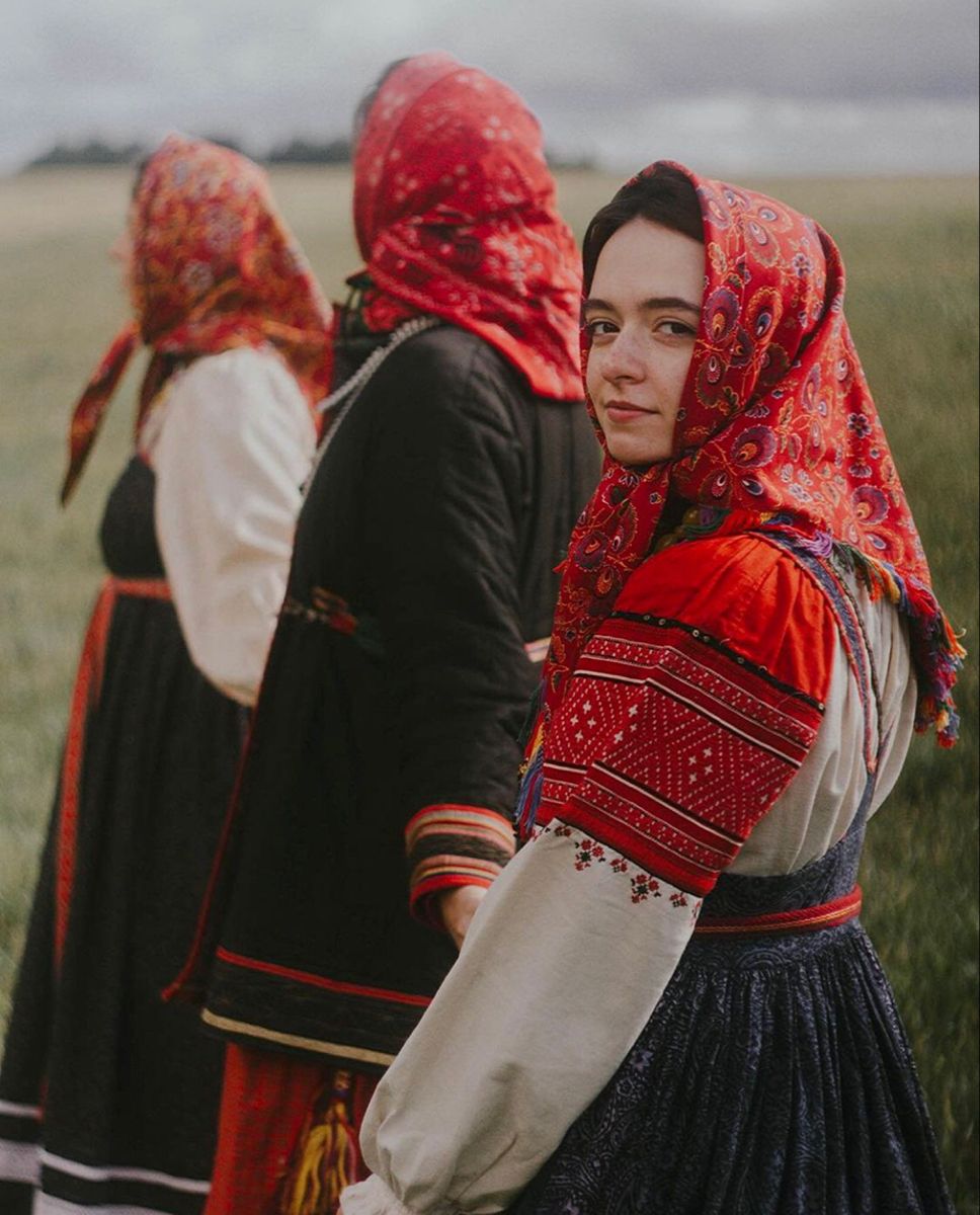 Women in Slavic costumes in Shubra el Heima