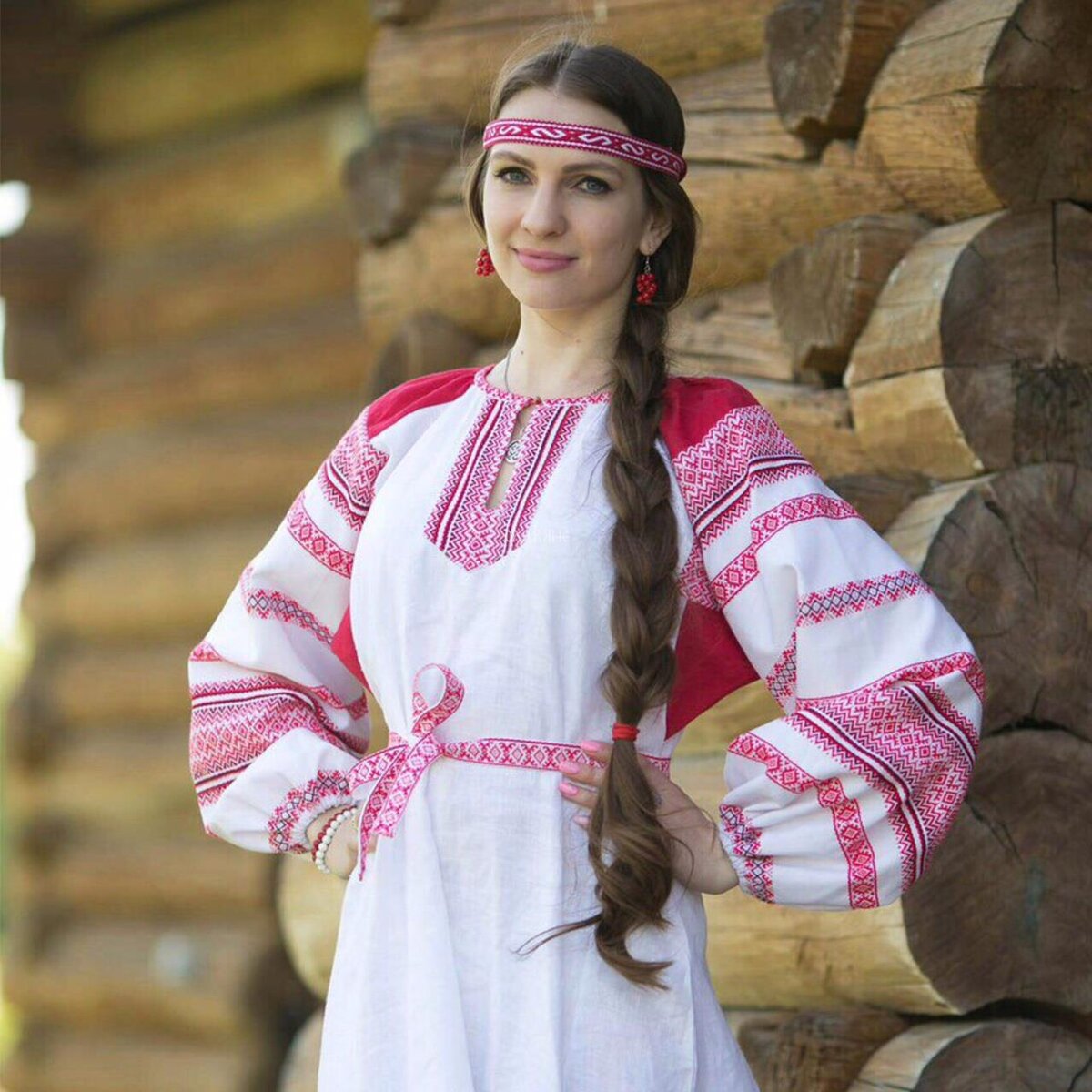 Girls in Slavic costumes in Shubra el Heima