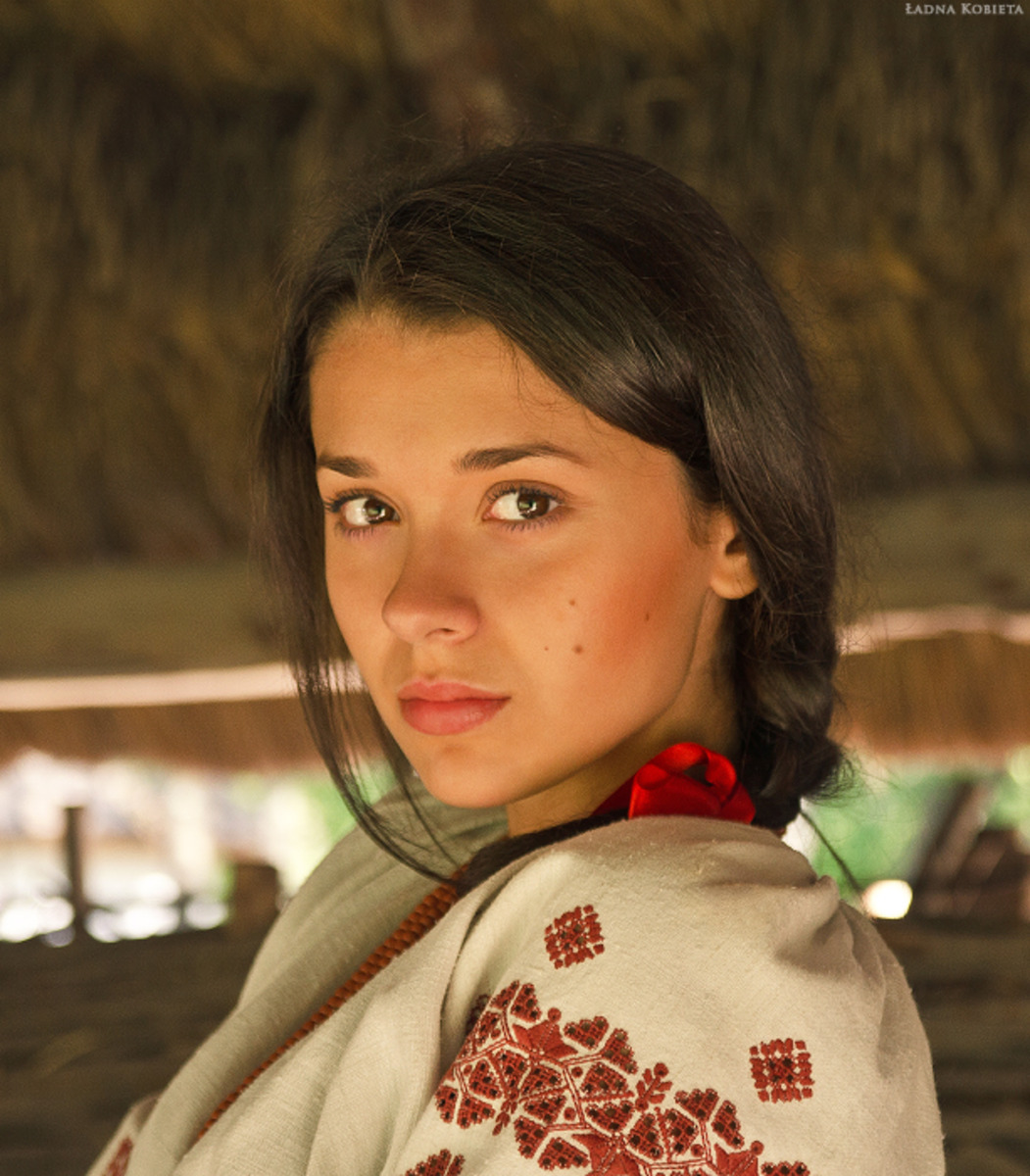 Girls in Slavic costumes in Shubra el Heima