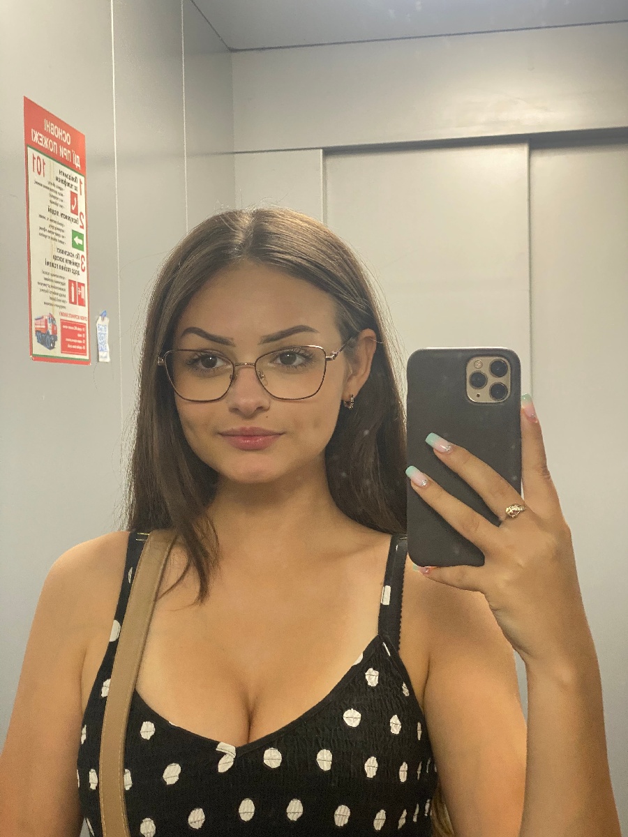 Sexy model Stacy in Shubra el Heima